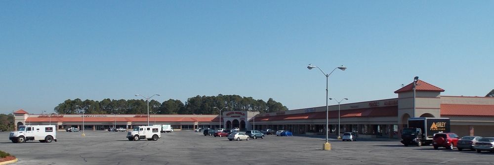 Panama Plaza: 1350 W 15th St, Panama City, FL 32401
